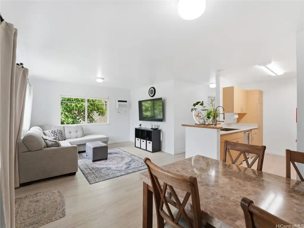 95-976 Ukuwai Street # 907, Mililani