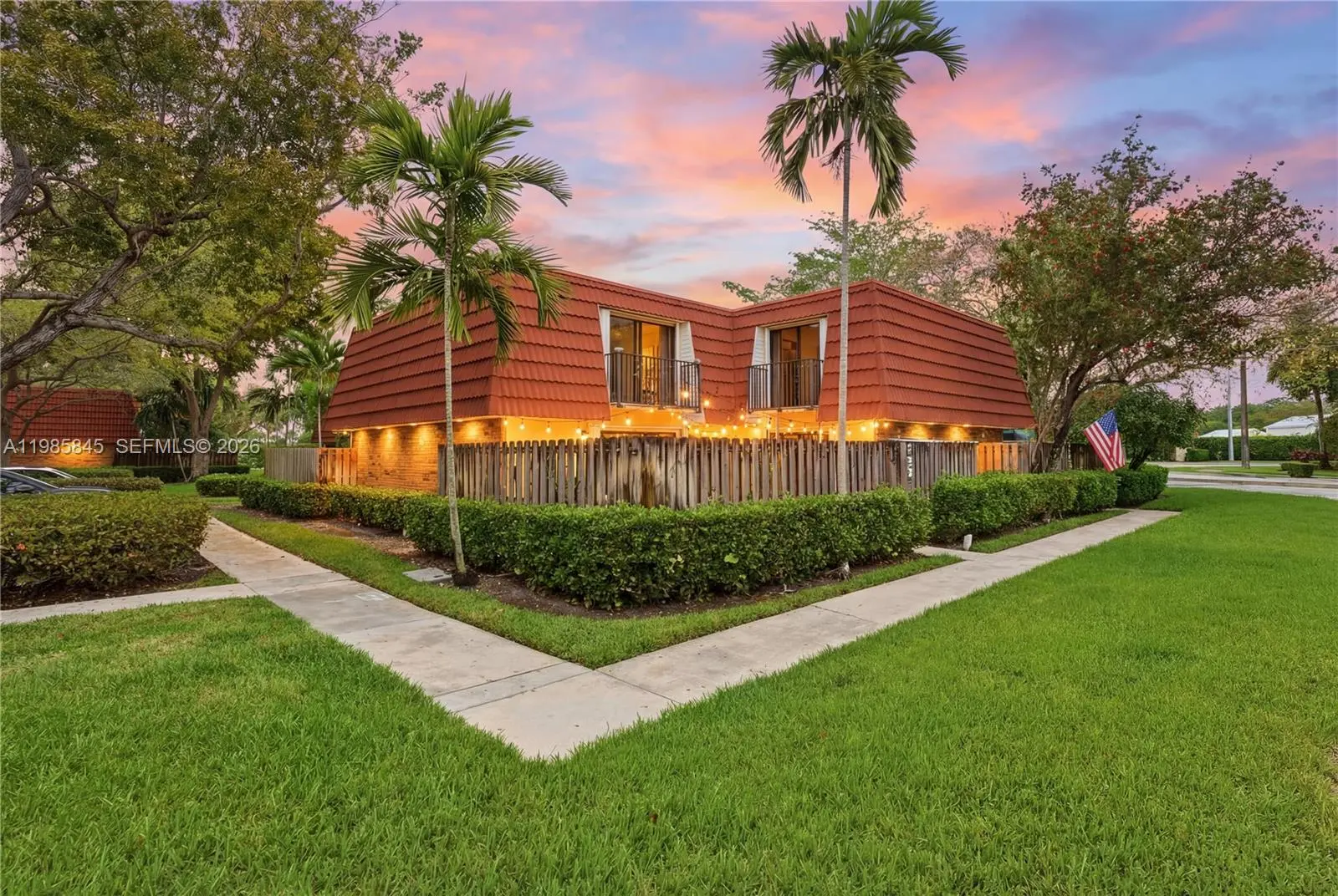 Photo of Listing #A11985845