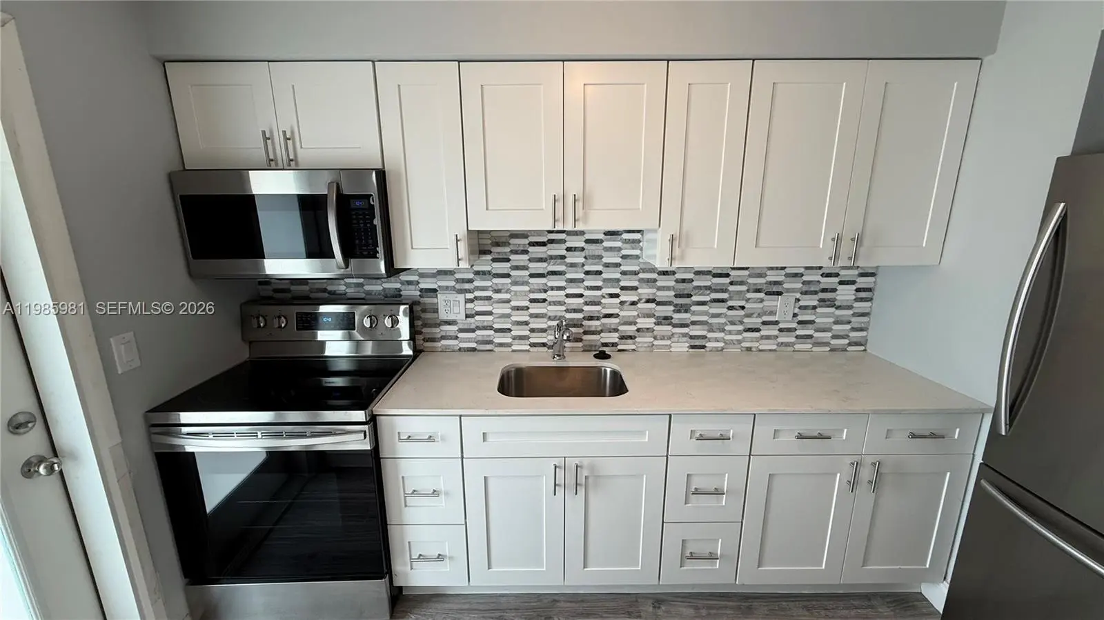 Photo of Listing #A11985981