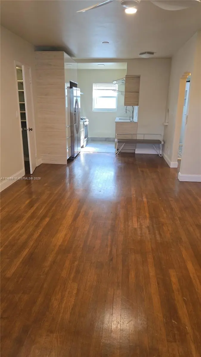 Photo of Listing #A11985918