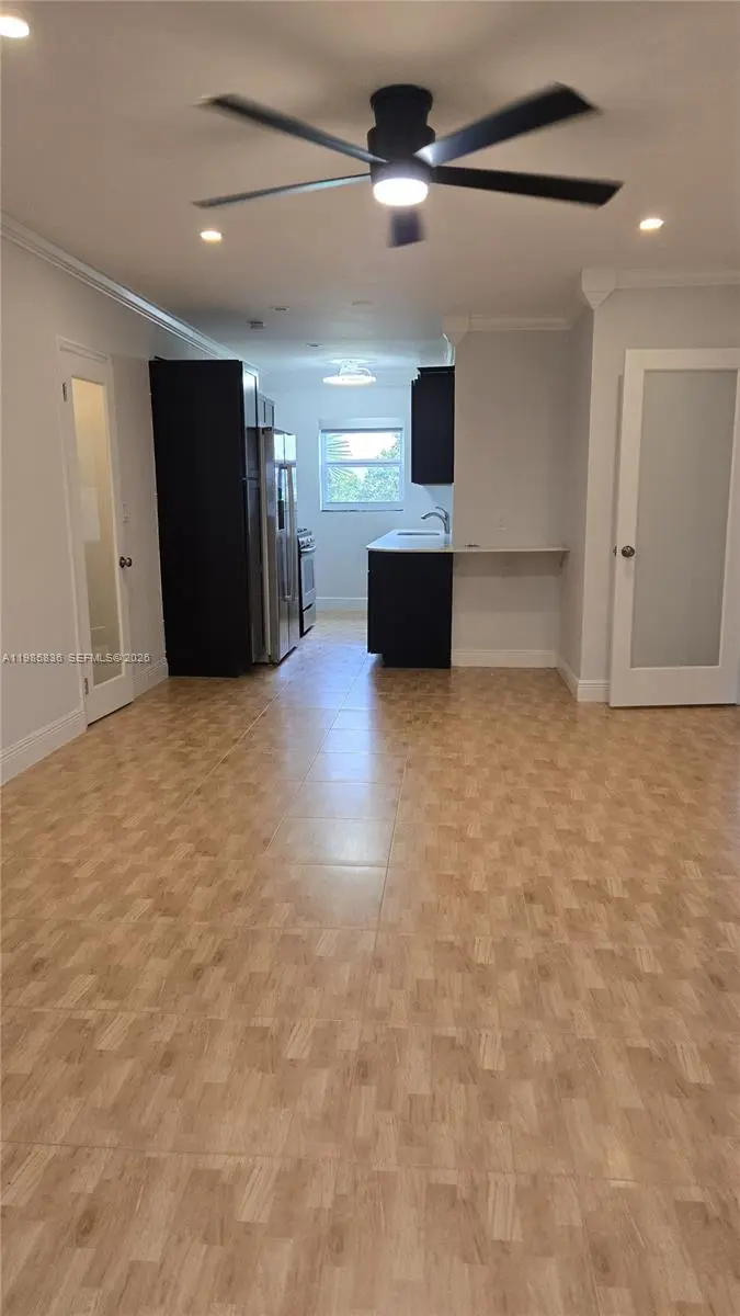 Photo of Listing #A11985836