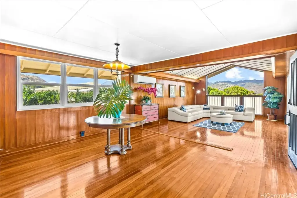 4316 Papu Circle, Honolulu