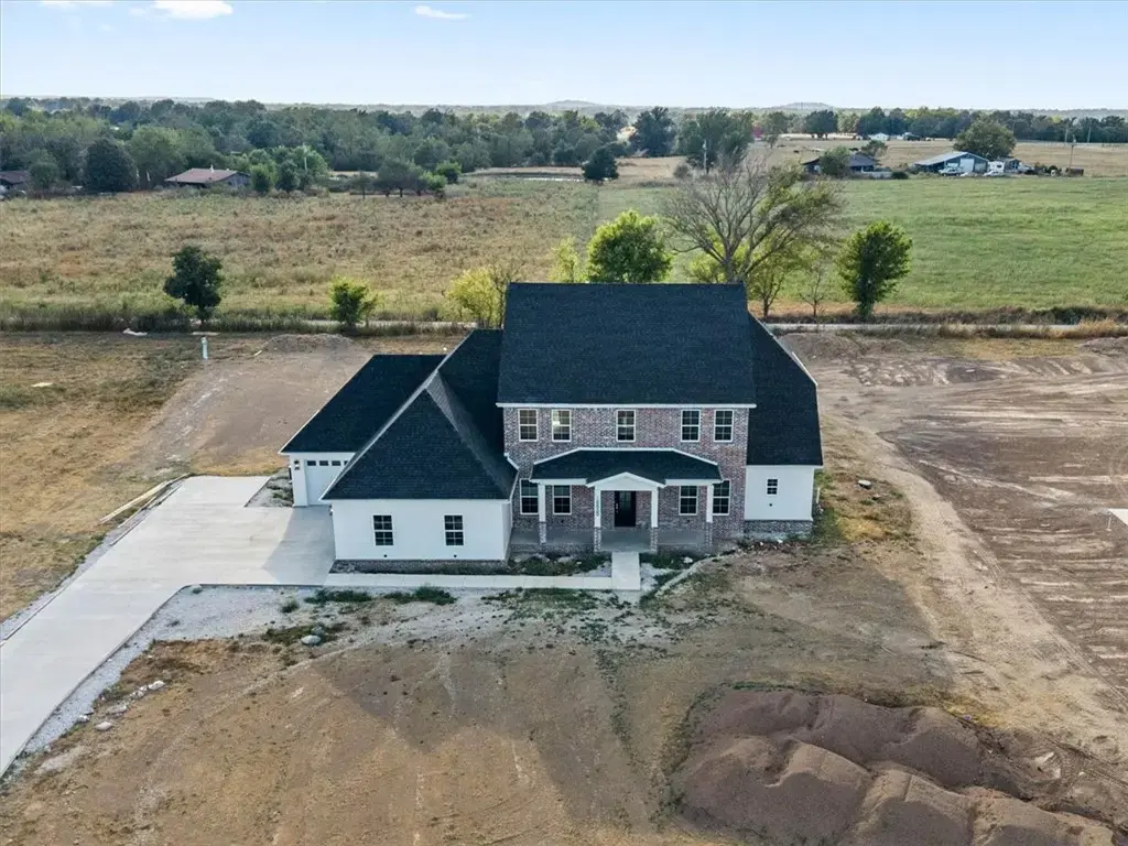 18869 Halle Road, Fayetteville