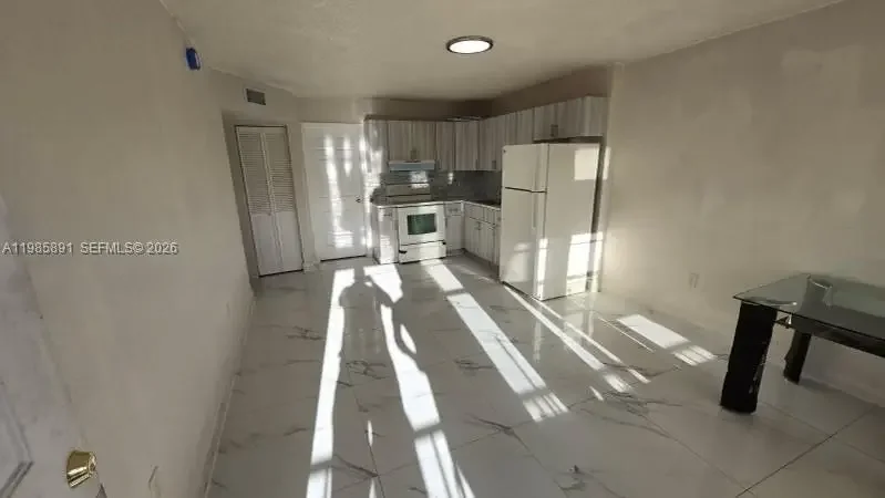 Photo of Listing #A11985891