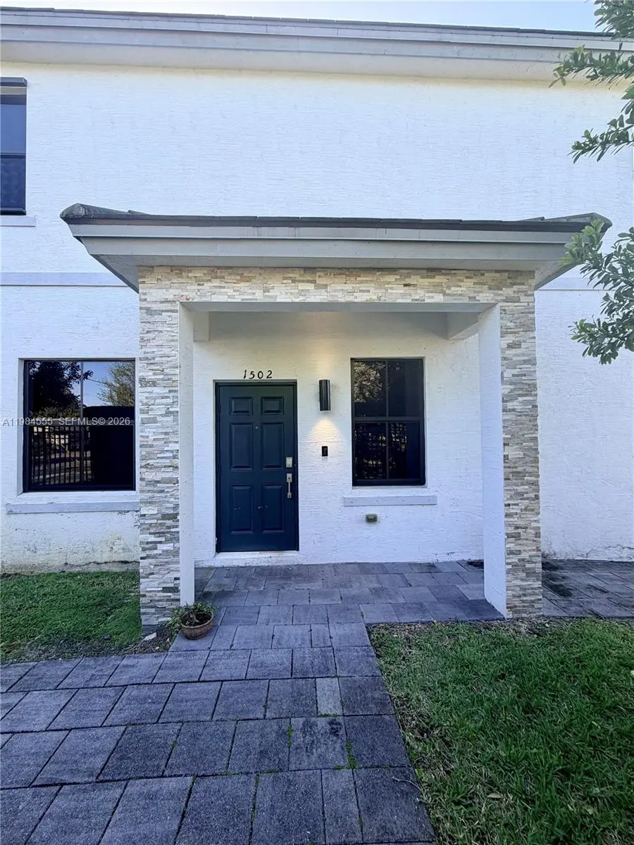 Photo of Listing #A11984555