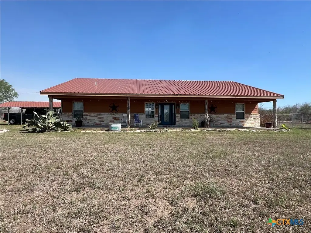 1206 Al Calde De La Bahia, Goliad
