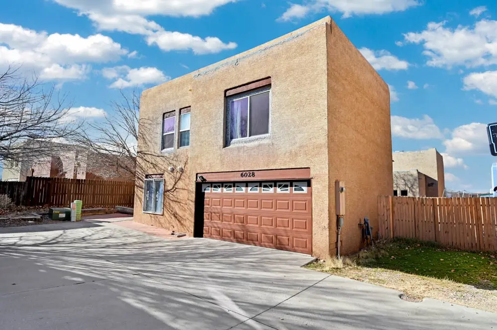6028 Monte Azul Place, Santa Fe