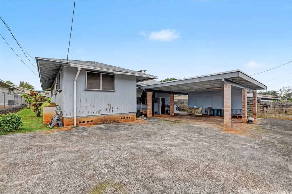 345 Iliwai Drive, Wahiawa