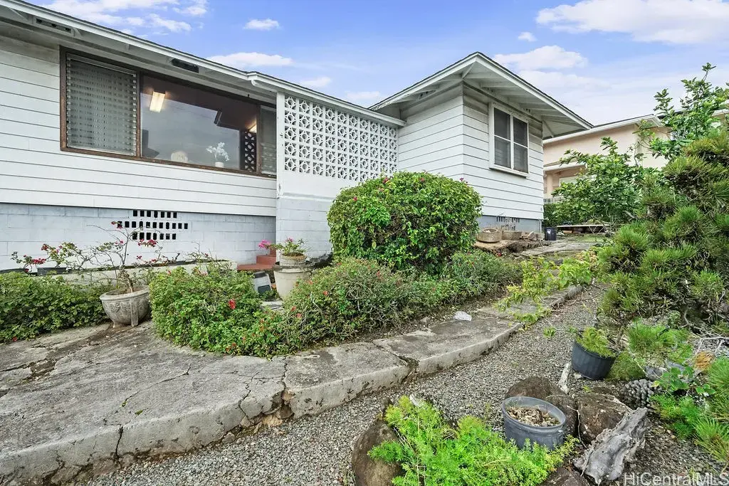 2216 Mahalo Street, Honolulu