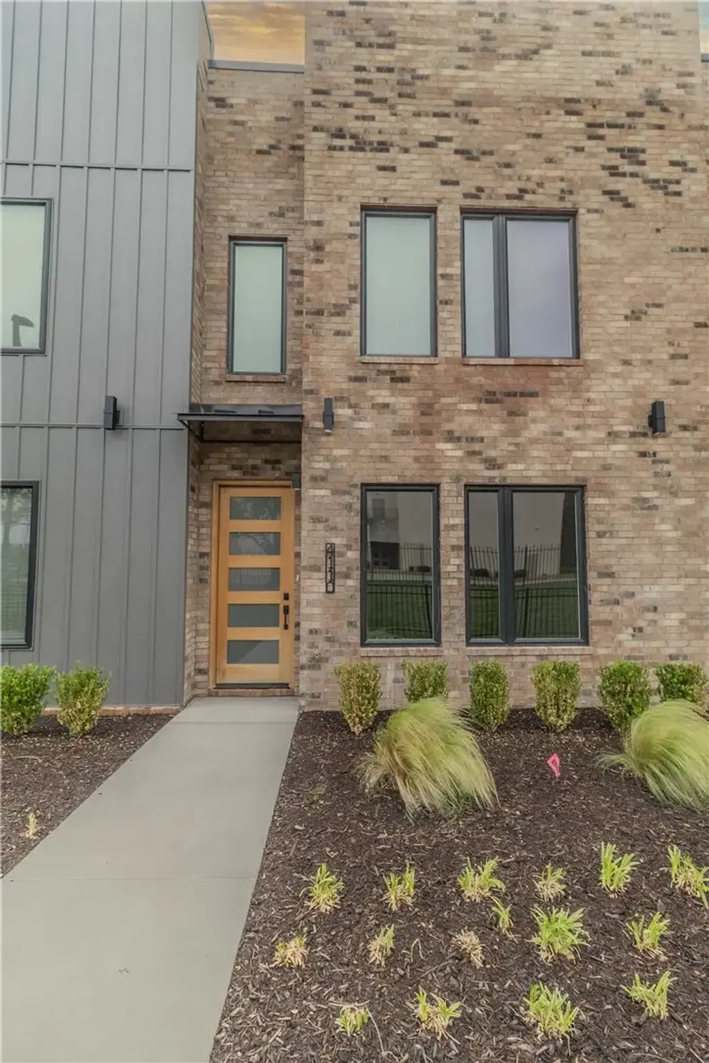 4110 W Wood Street, Rogers