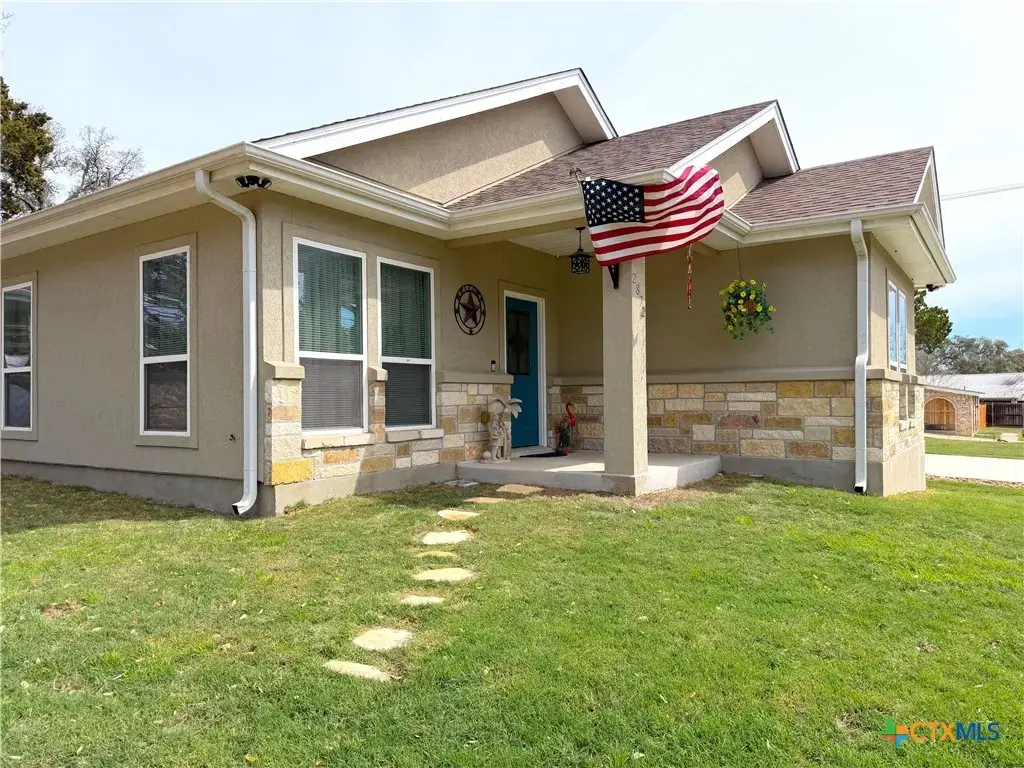 2872 Lakeview Drive, Canyon Lake