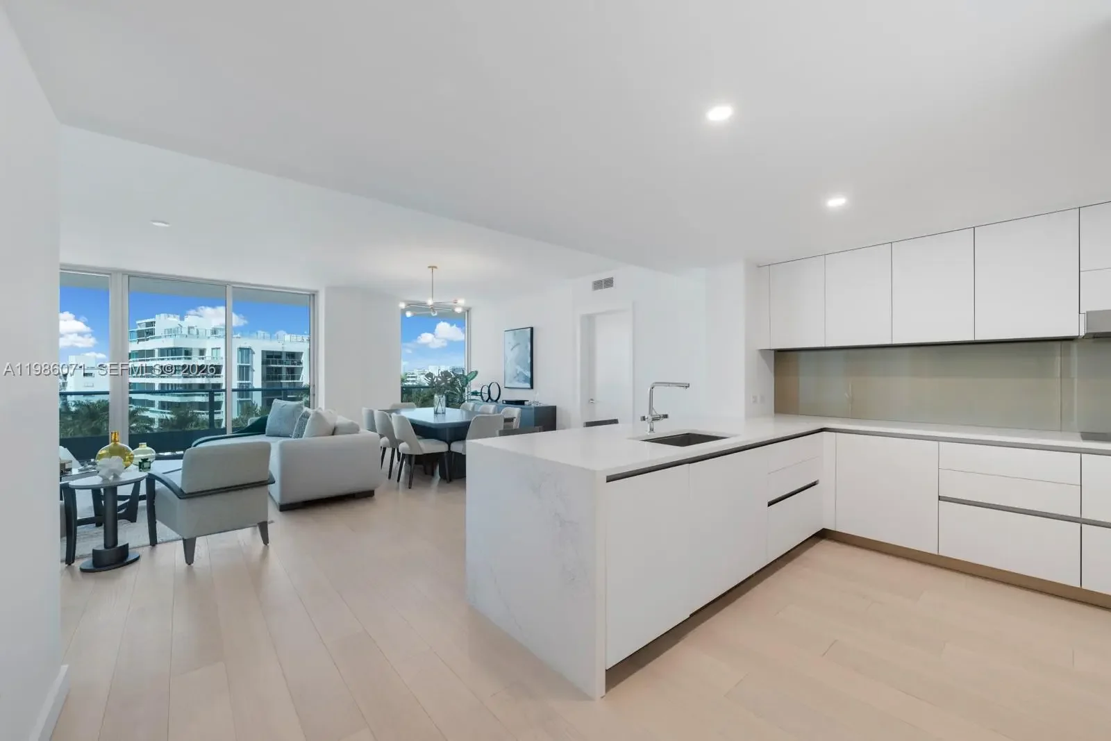 Photo of Listing #A11986071