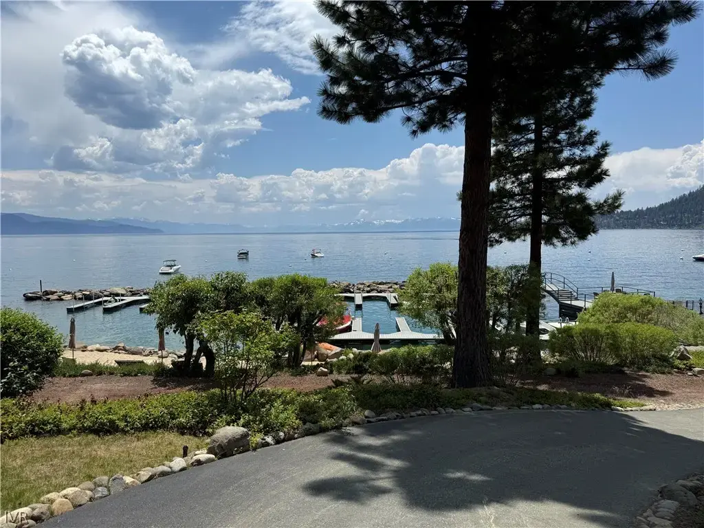 557 Lakeshore # 103, Incline Village