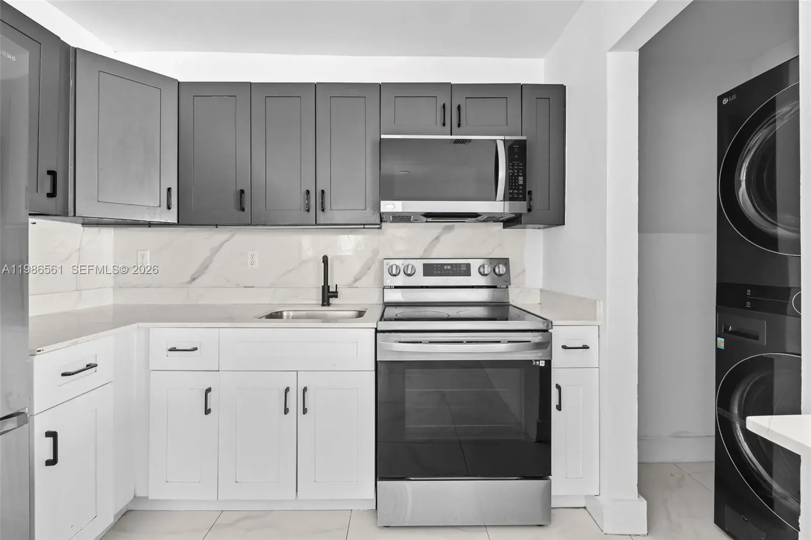 Photo of Listing #A11986561