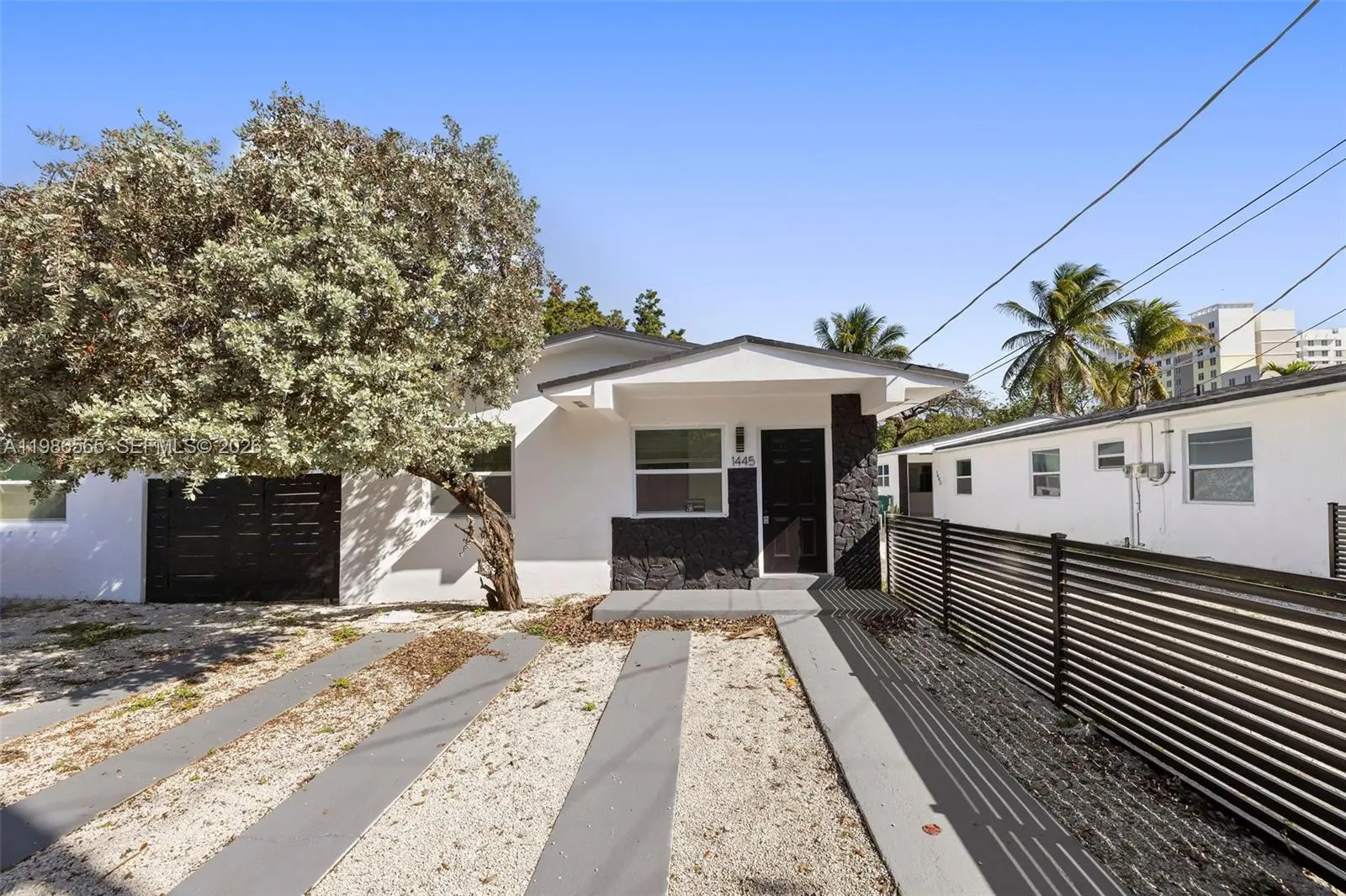 Photo of Listing #A11986565