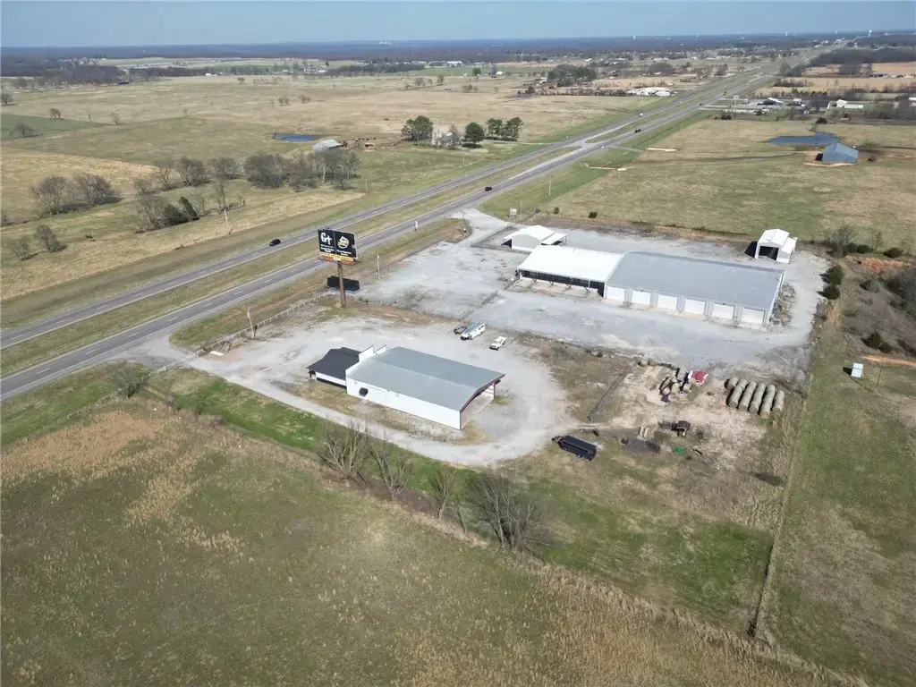 21203 Us Highway 412, Colcord