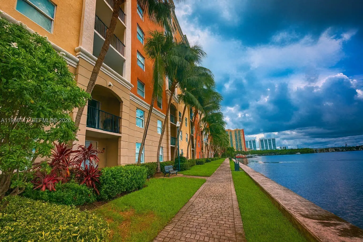 Photo of Listing #A11986717