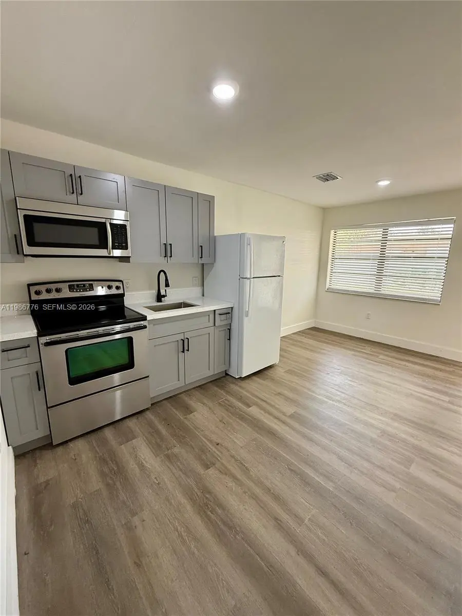 Photo of Listing #A11986776