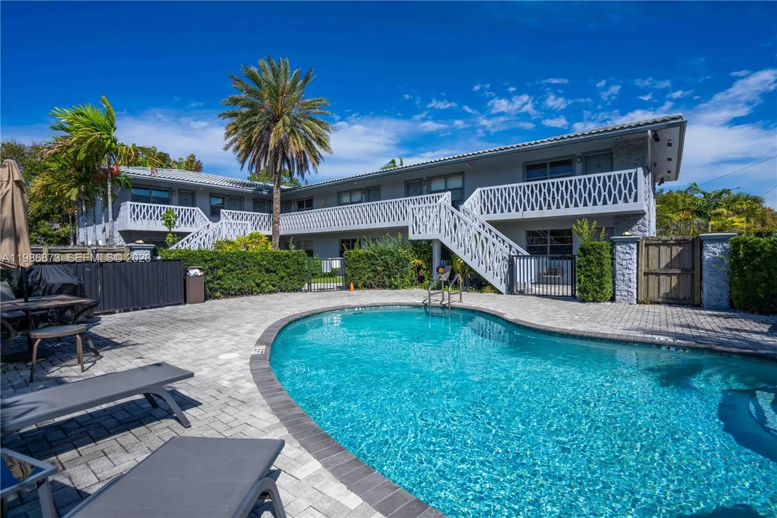 Photo of Listing #A11986873