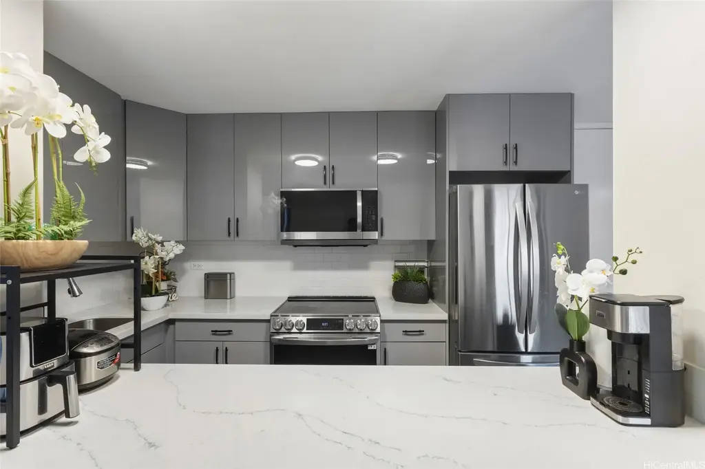 (unit #602) 1415 Punahou Street, Honolulu