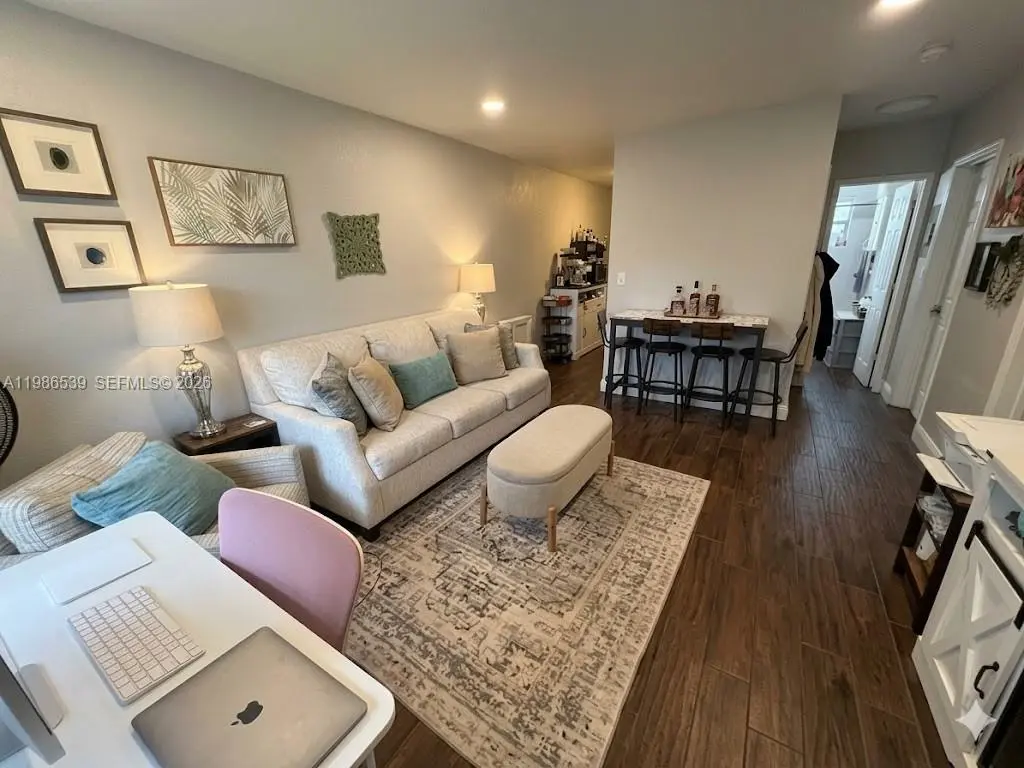 Photo of Listing #A11986539