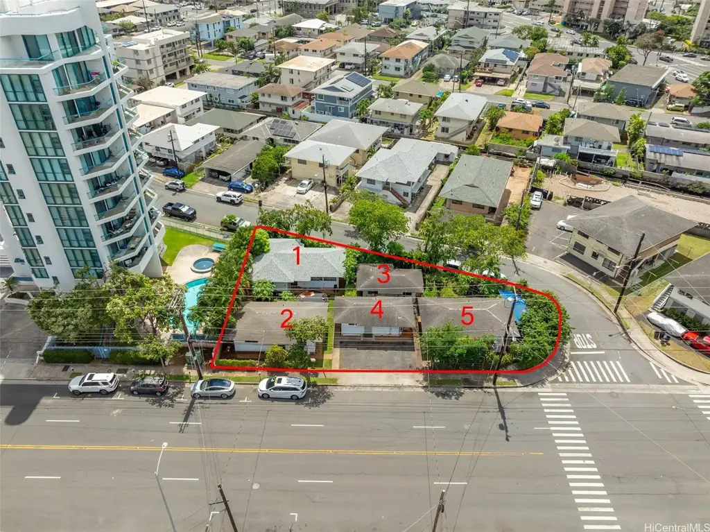 735 Isenberg Street, Honolulu