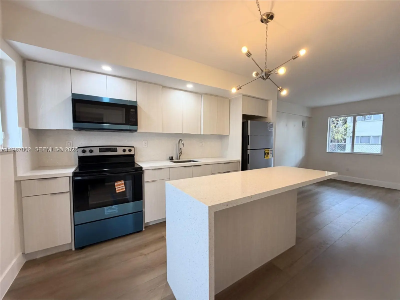 Photo of Listing #A11987002