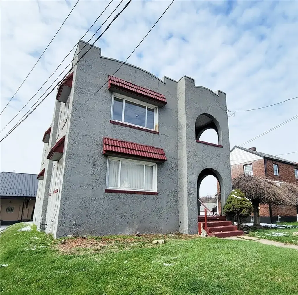 232 Monongahela Avenue , Glassport