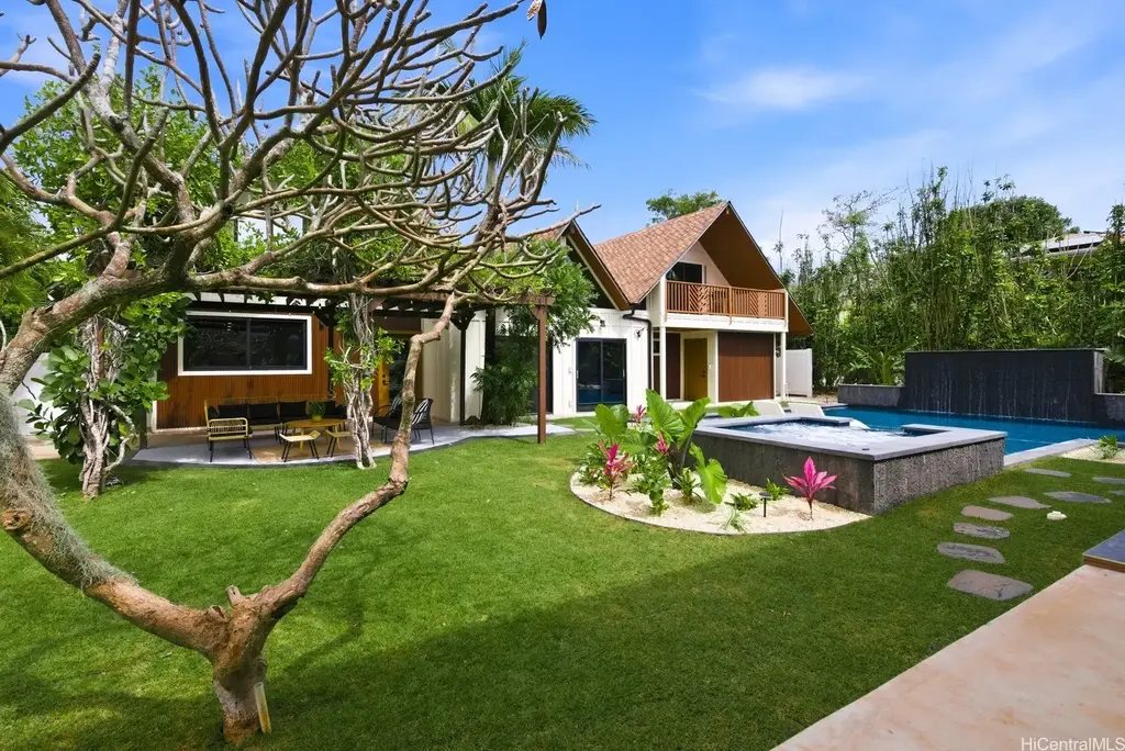 337 Wanaao Road, Kailua