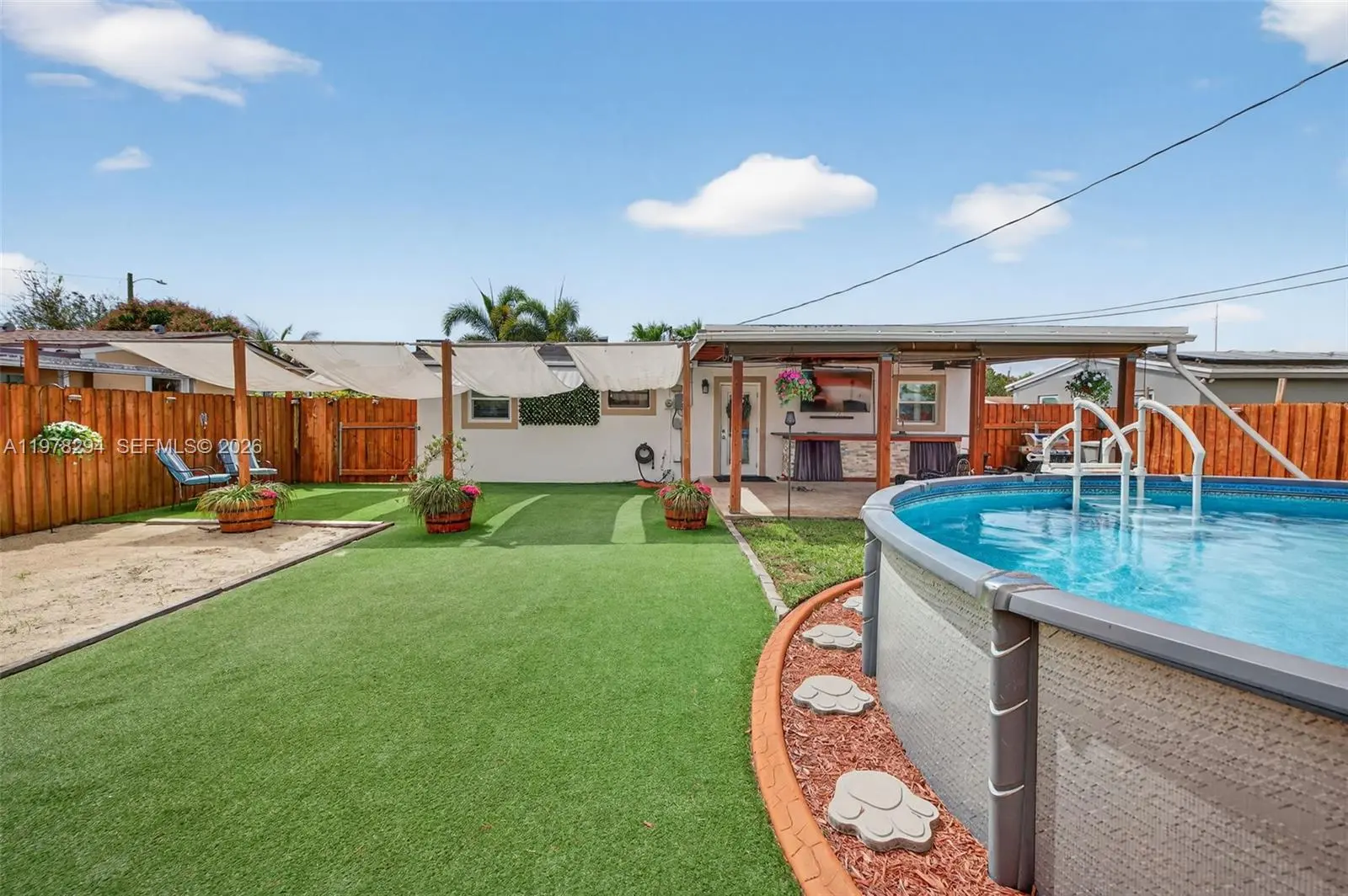 Photo of Listing #A11978294