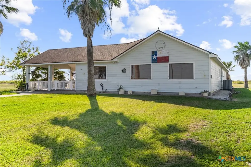 316 Marshall Johnson Avenue, Port Lavaca