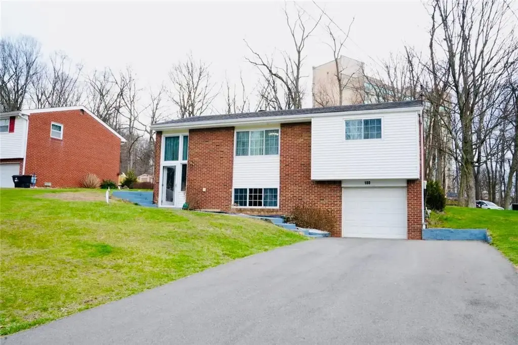 180 Rosemont Drive , Moon/Crescent