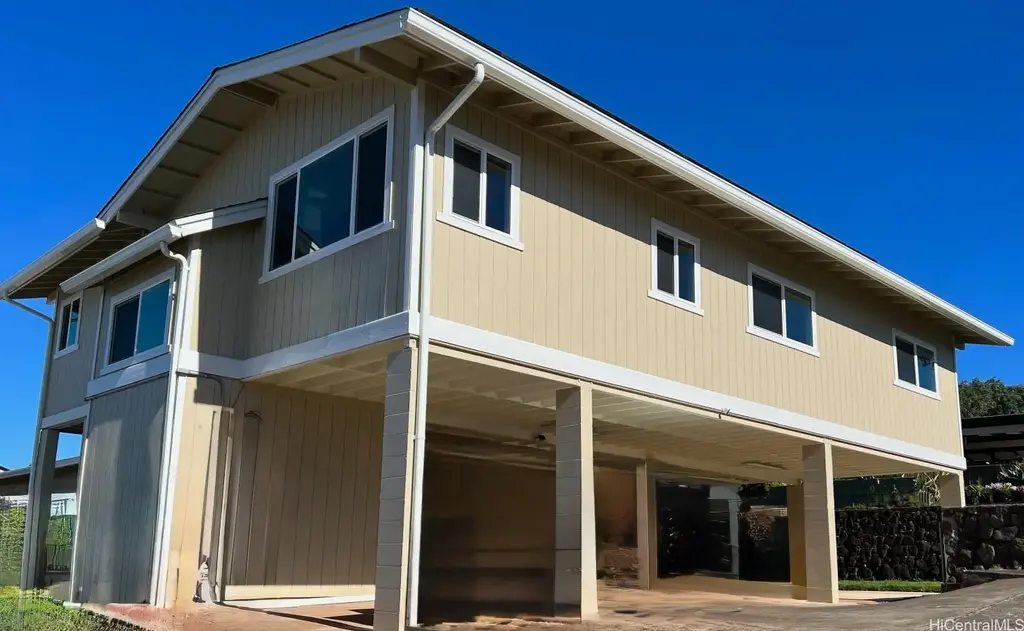 2218 Anapanapa Street, Pearl City