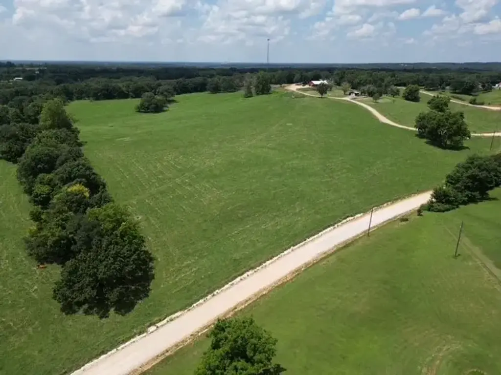 12425 Springtown Road, Gentry