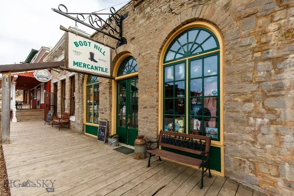 122 W Wallace Street, Virginia City