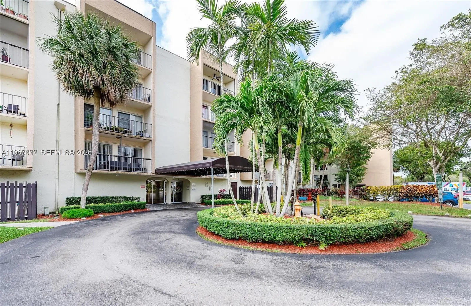 Photo of Listing #A11987372