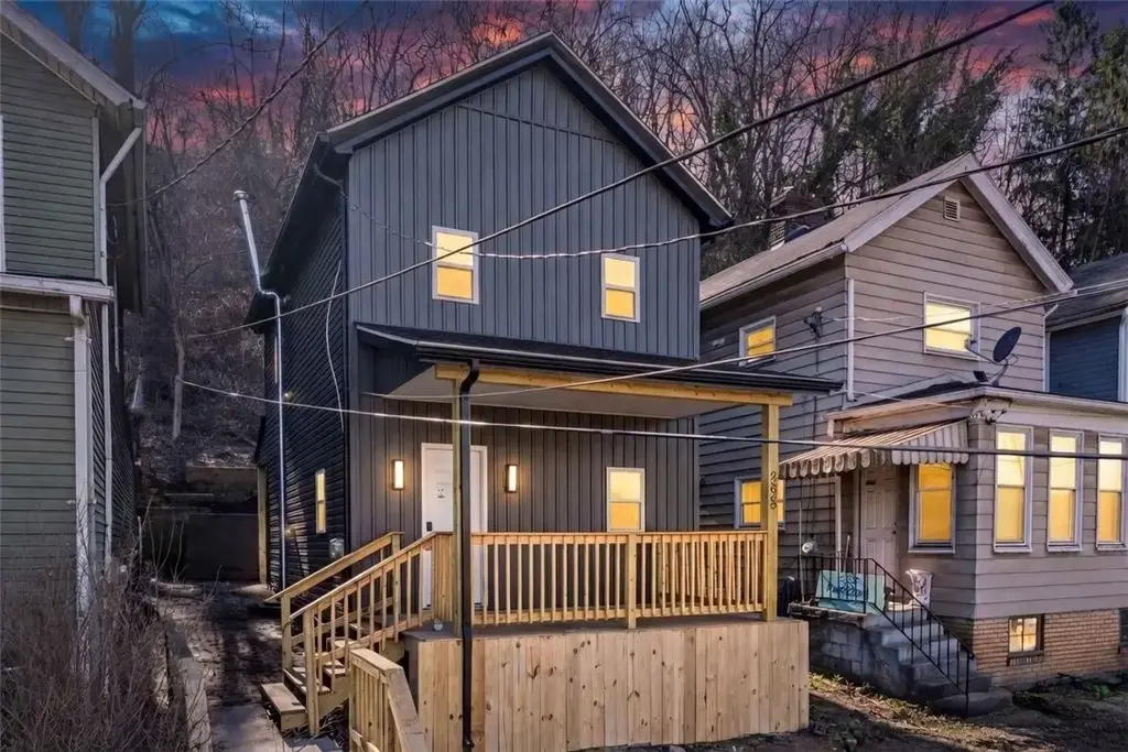2528 Beaver Avenue , Monaca