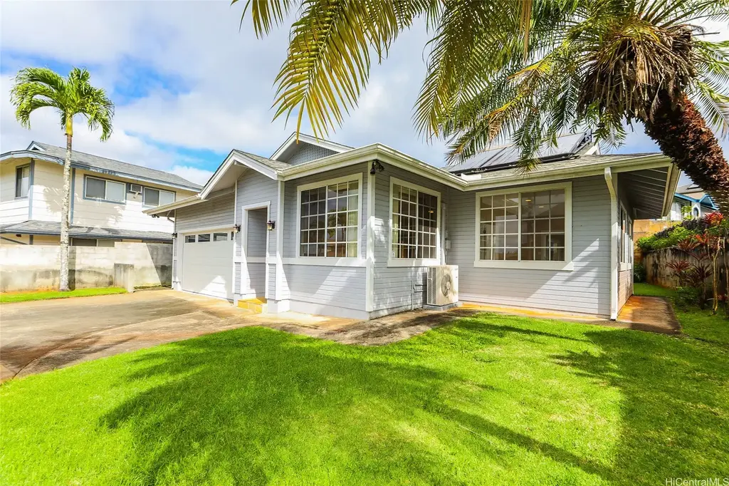 95-1021 Aelike Street, Mililani