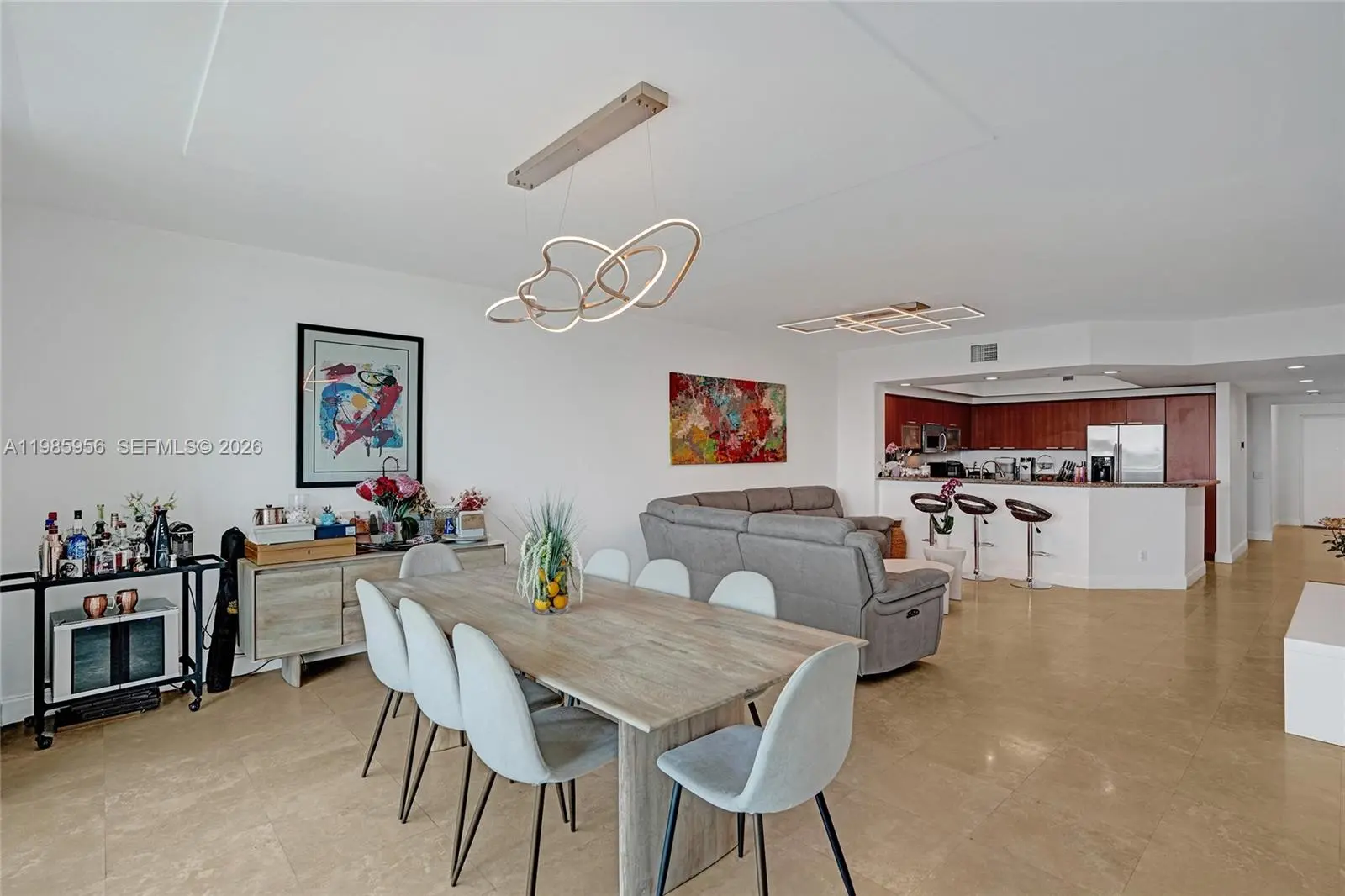 Photo of Listing #A11985956