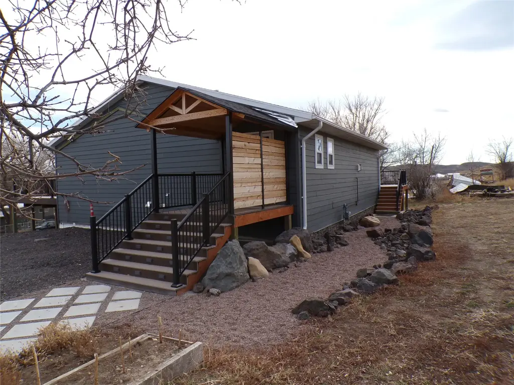 1610 Maple Drive, Fort Benton