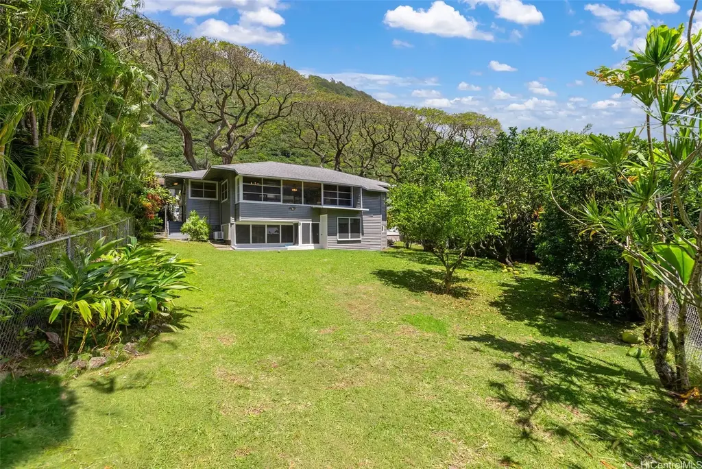 2947 Manoa Road, Honolulu