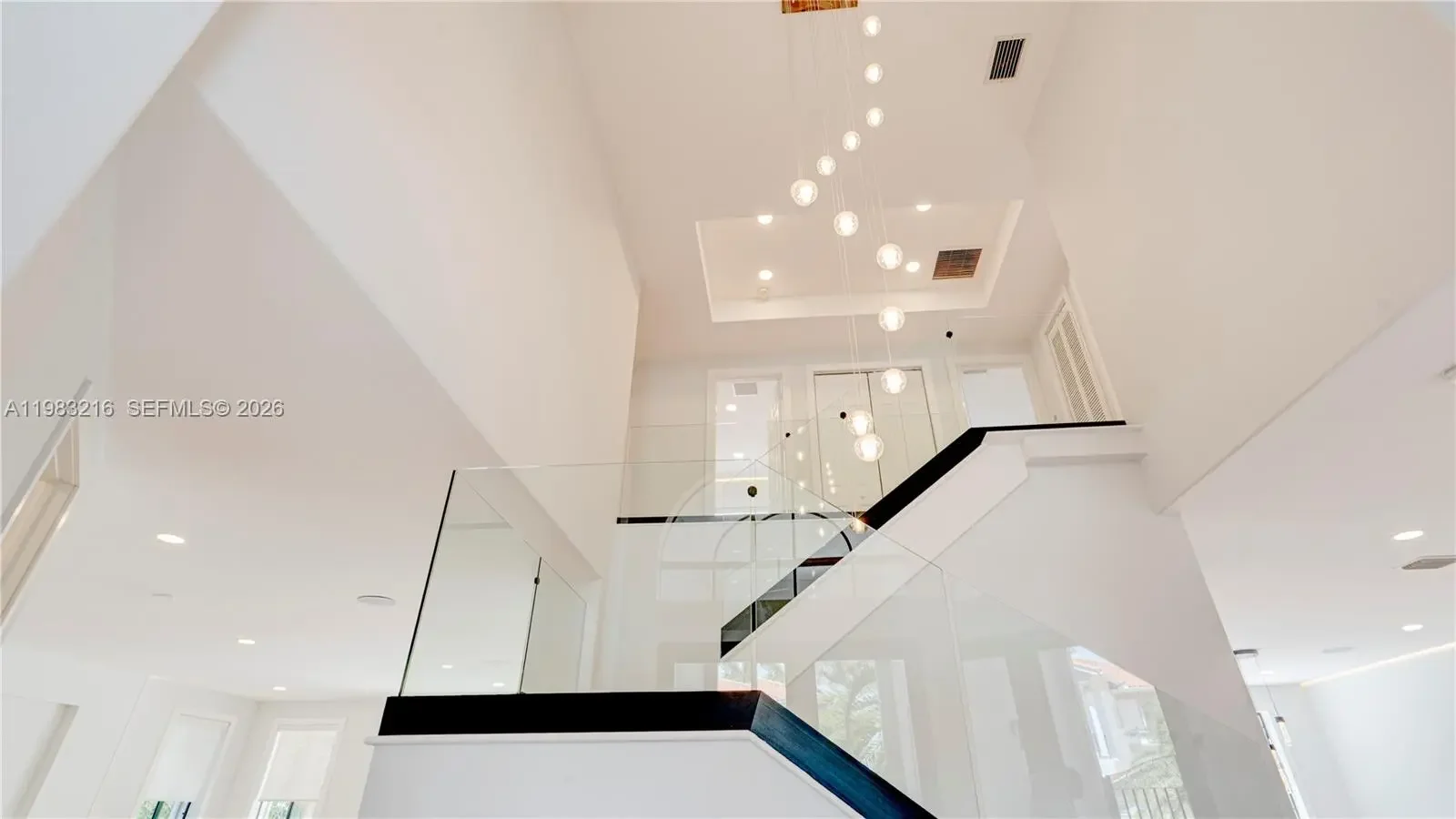 Photo of Listing #A11983216