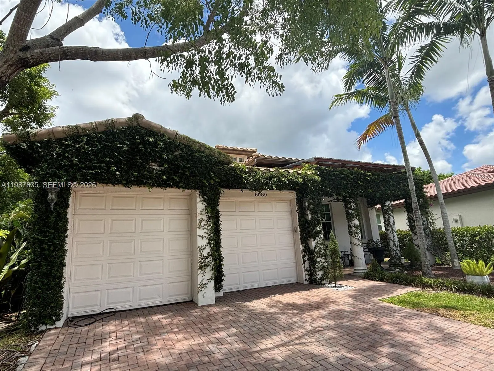 Photo of Listing #A11987835