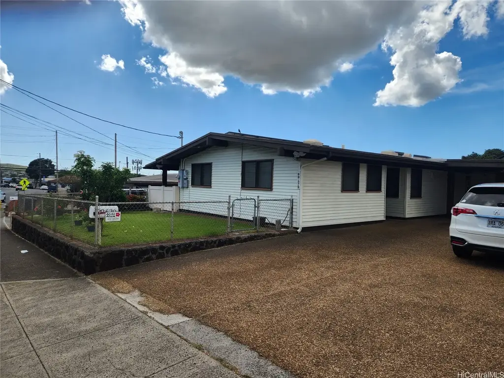 99-579 Ulune Street # Front, Aiea