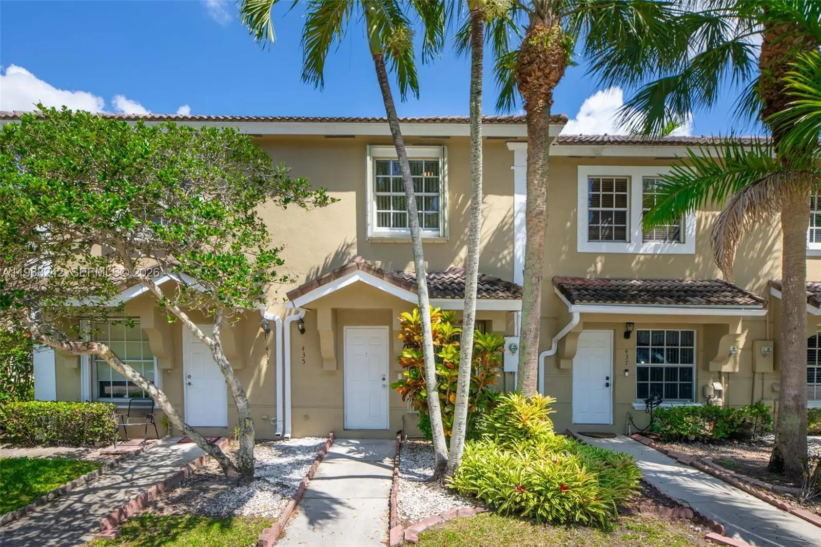 Photo of Listing #A11988242