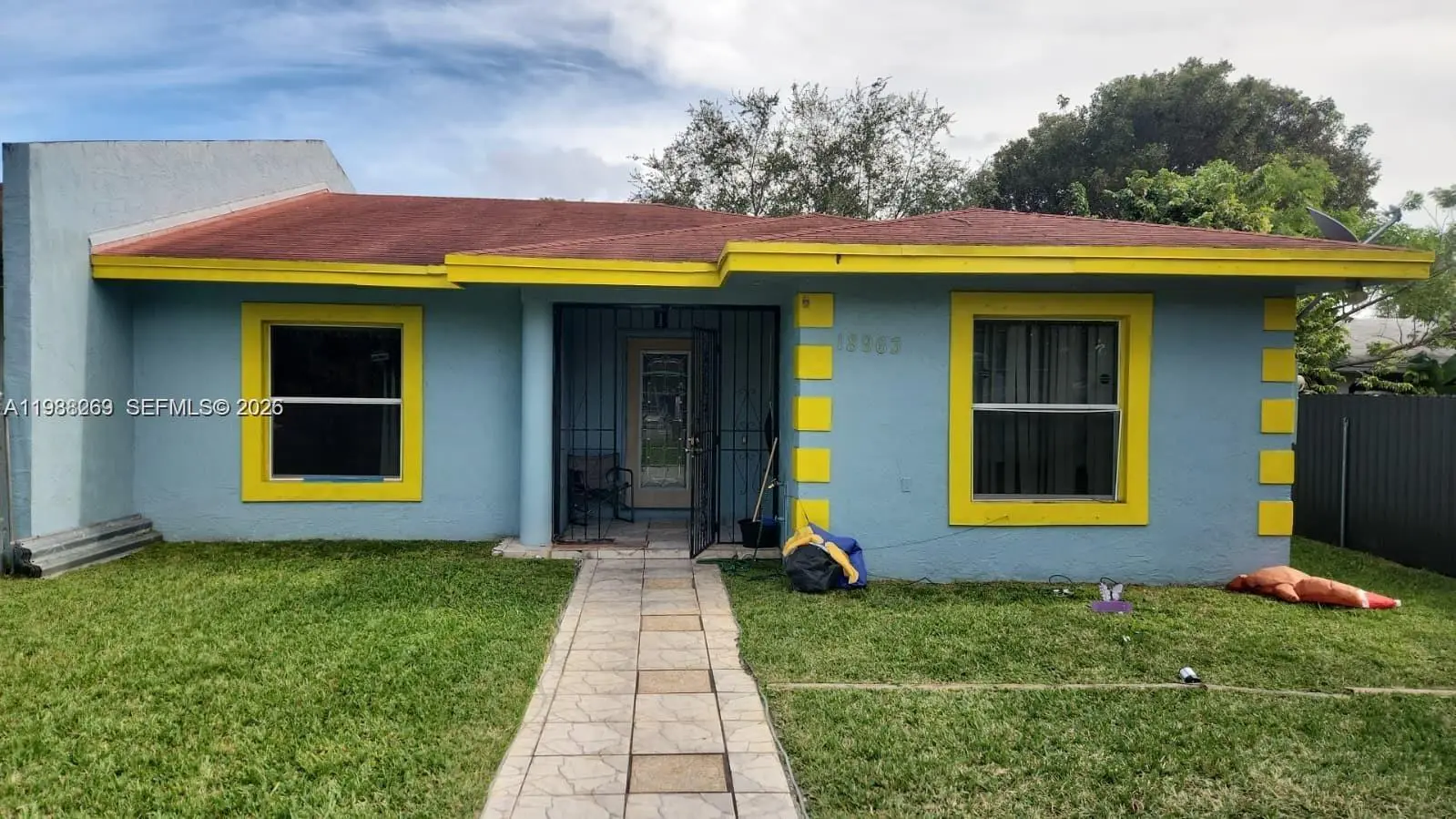 Photo of Listing #A11988269