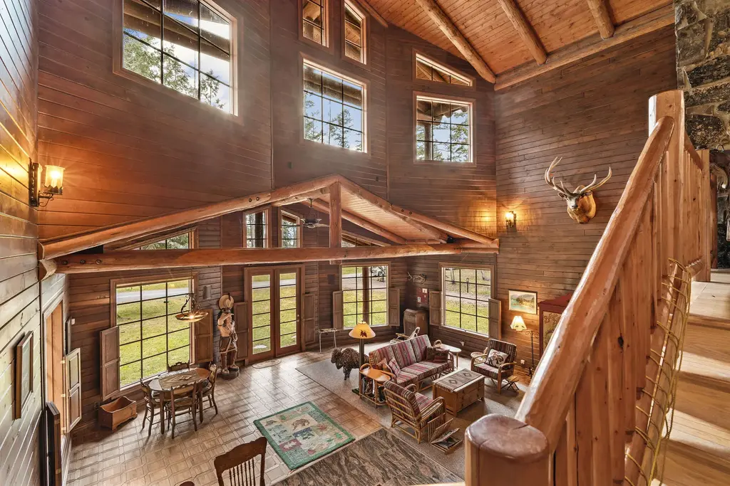 205 Siderius Lane, Bigfork