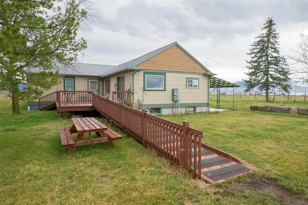 73861 Us Hwy 93, St Ignatius