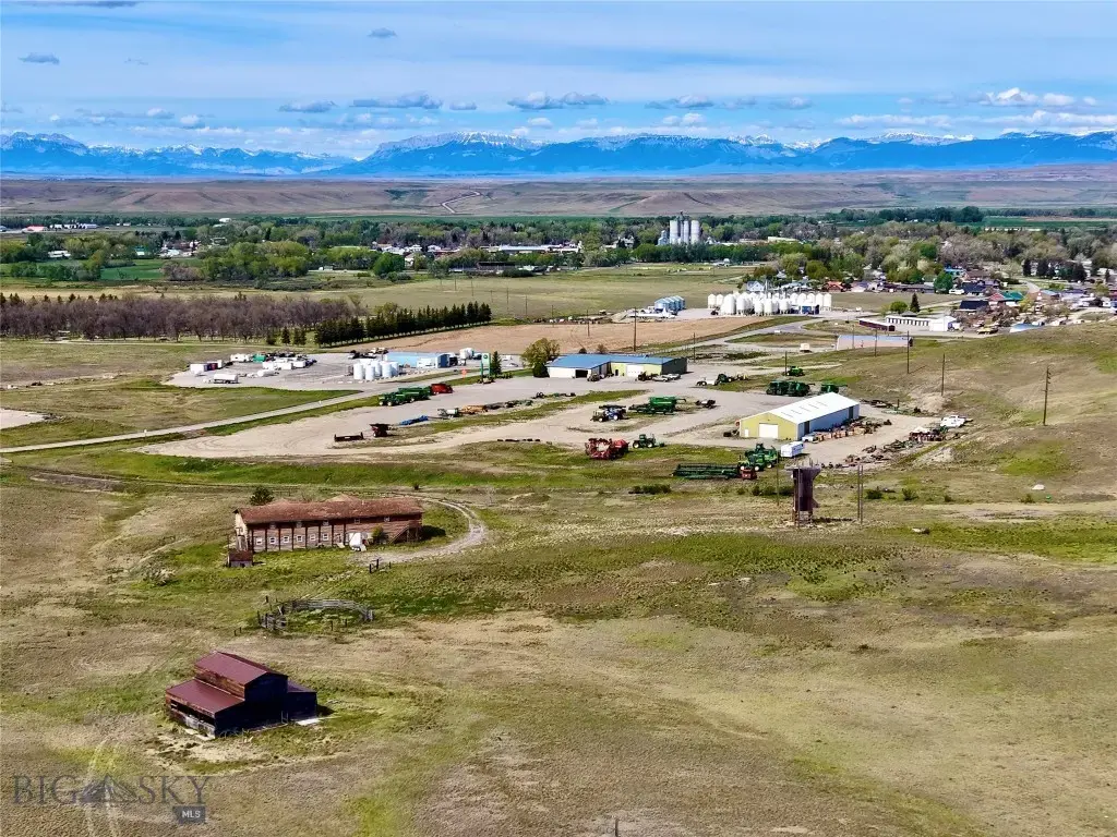 127 Mt Highway 221, Choteau