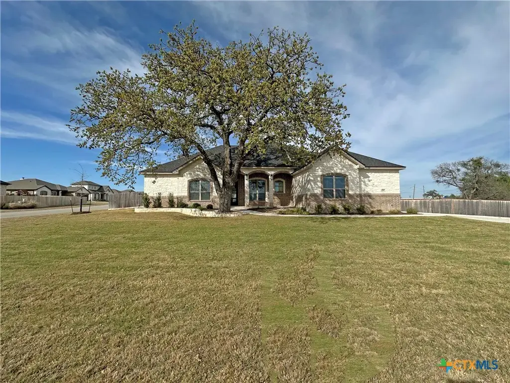 406 Eagle Heights Drive, Salado